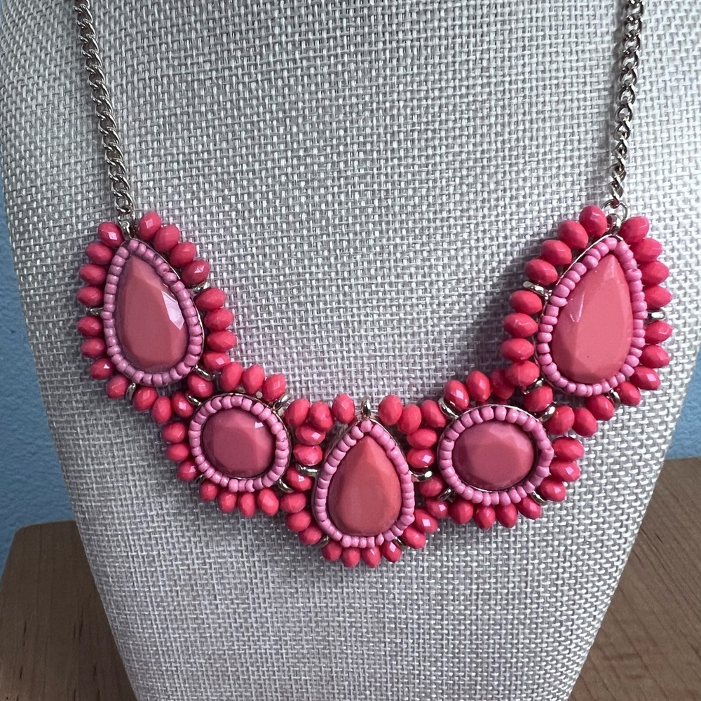 Necklace Short - Picture 2 of 2